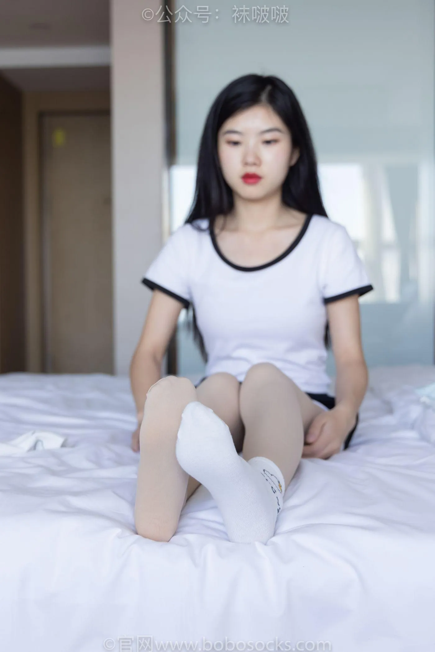 [BoBoSocks袜啵啵]NO.031 小奶熊-AJ板鞋、白棉袜、厚肉丝 [149P]插图